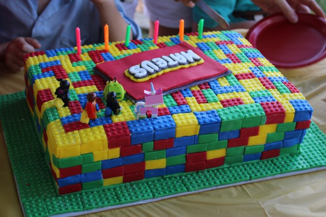 img_0452-lego-cake